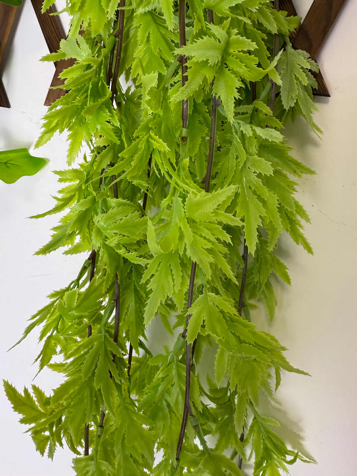 Plantă Artificială Cascadă cu Frunze Crestate , 90 cm