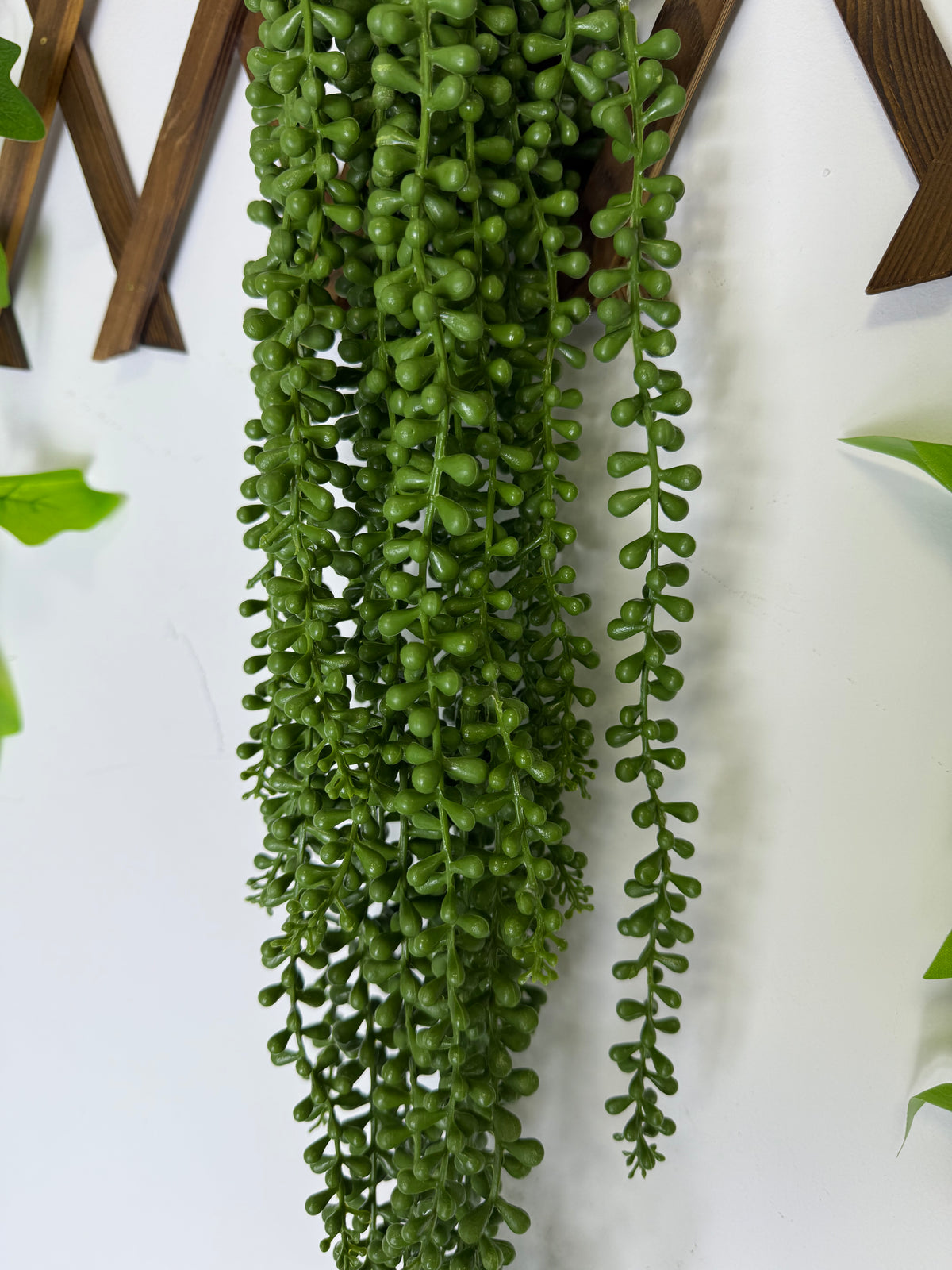 Planta Artificială Suspendată – Șirag de Perle, 80 cm