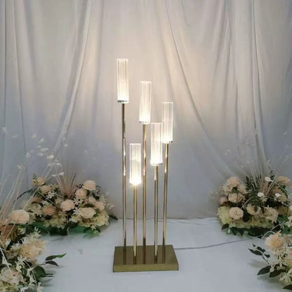 Sfeșnic auriu din metal cu 5 capete cu led lumină caldă , special pentru evenimentul tău , elegant și strălucitor