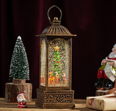 Felinar decorativ Craciun cu Mos Craciun si efect de ninsoare, lumina calda, 28 cm