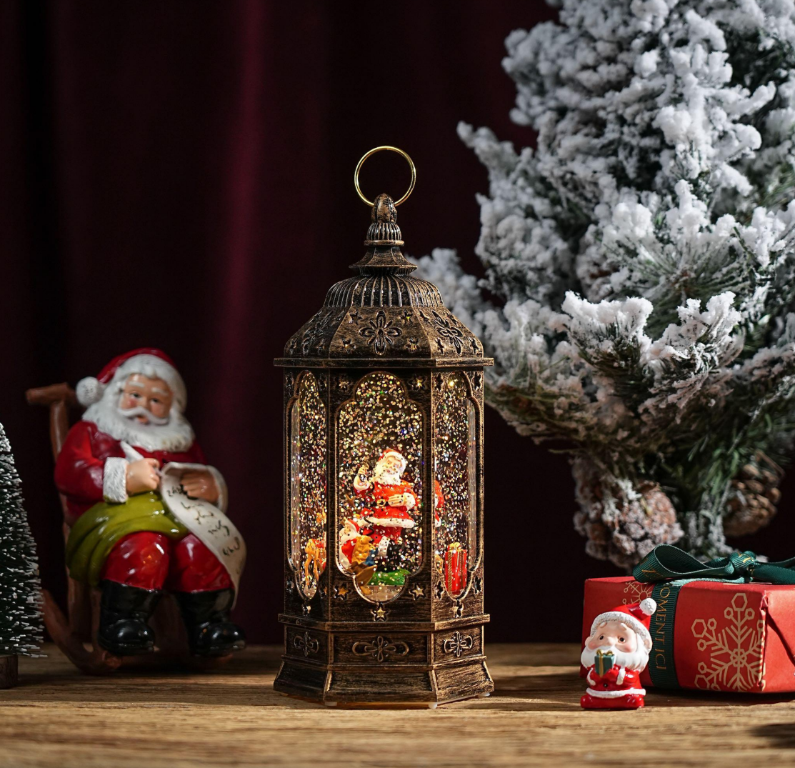 Felinar decorativ Craciun cu scena rotativa si efect de ninsoare, lumina calda, 23 cm