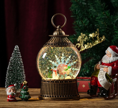 Felinar decorativ Craciun tip glob cu scena fixa si efect de ninsoare, lumina calda