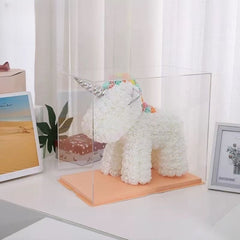 Unicorn din trandafiri roșii 40 cm cu lumini LED