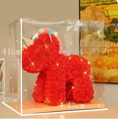 Unicorn din trandafiri roșii 40 cm cu lumini LED