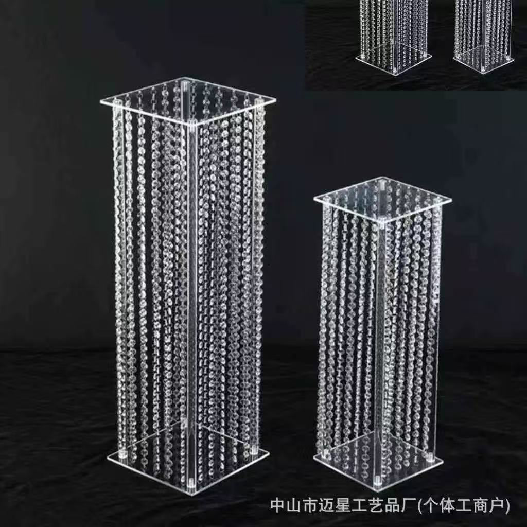 Set 4 suporturi decorative transparente cu cristale tip perdea, pentru aranjamente florale, înălțimi 40/60/80/100 cm (fără flori)