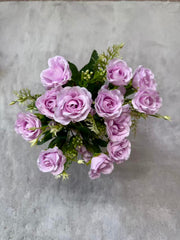 Aranjament Floral Artificial Alb 30 cm, Trandafiri Decorativi cu Frunze Verzi