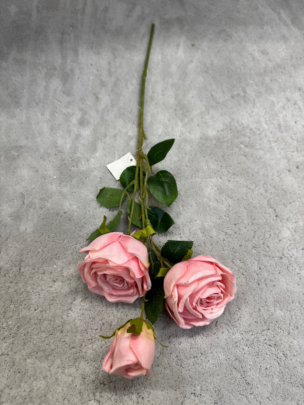 Crenguță Florală Artificială cu 4 Trandafiri 82 cm, Diverse Culori, cu Frunze Decorative, pentru Decor Interior