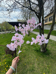 Crenguță Decorativă Artificială 80 cm cu Frunze Tip Ginkgo, Floare Albă Elegantă, 1 bucata