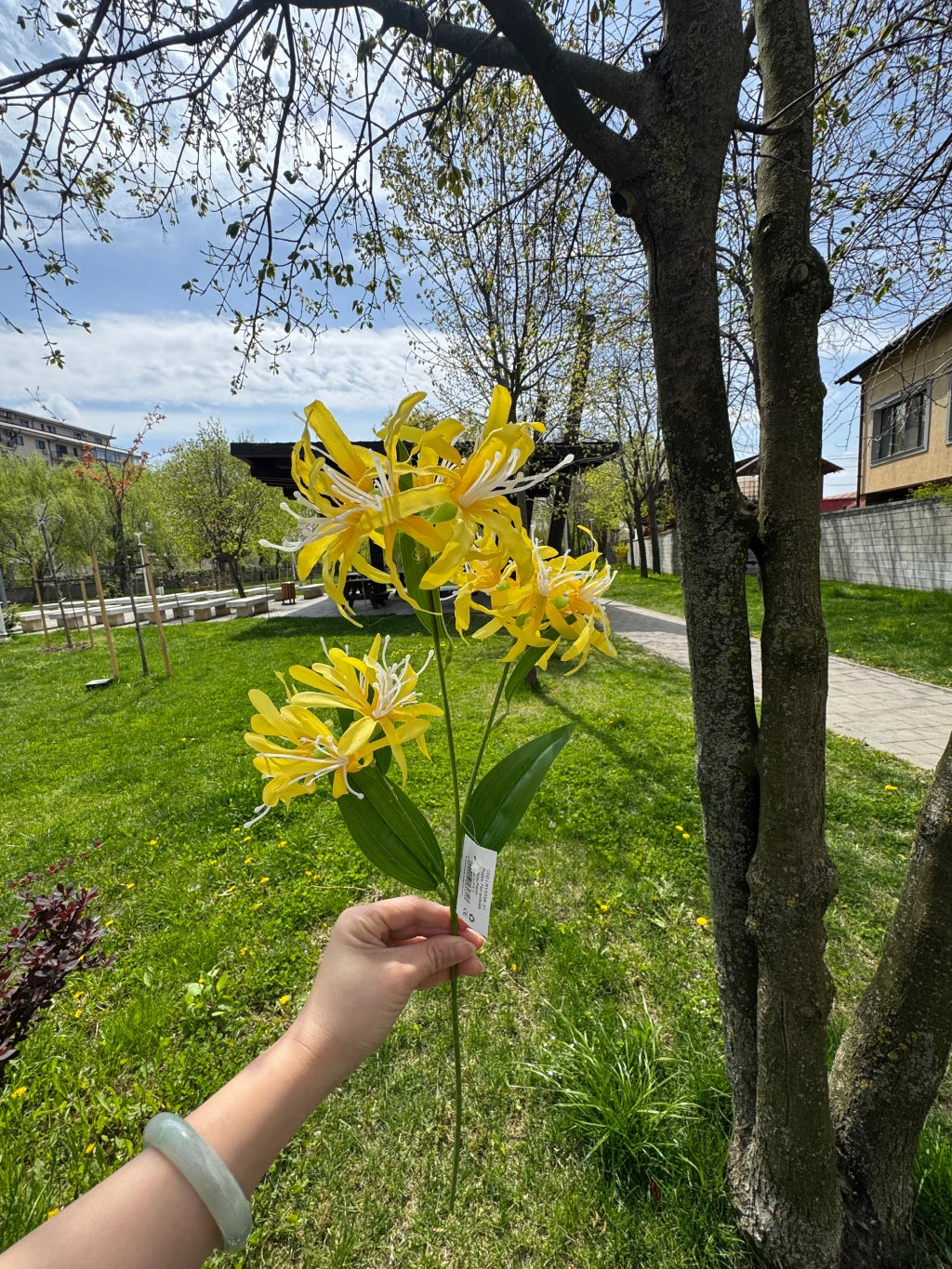 Floare Artificială Decorativă 70 cm, Flori Tip Crin Exotic, 1 bucata