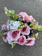 Buchet artificial cu trandafiri roz și frunze decorative, 28 capete, 40 cm, Ruyidecor