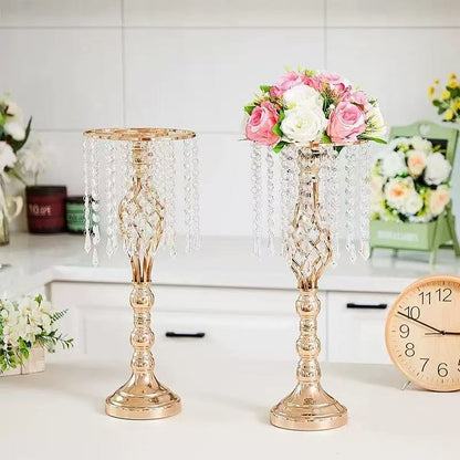 Set 4 suporturi decorative aurii cu cristale suspendate, design elegant pentru aranjamente florale, înălțimi 43 cm sau 58 cm (fără flori)
