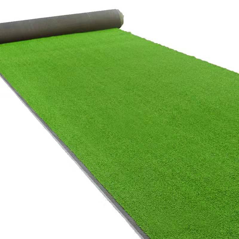 Covor iarbă artificială tip gazon 2m latime *25m lungime, cu un aspect deosebit de iarba naturală