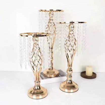 Set 4 suporturi decorative aurii cu cristale suspendate, design elegant pentru aranjamente florale, înălțimi 43 cm sau 58 cm (fără flori)