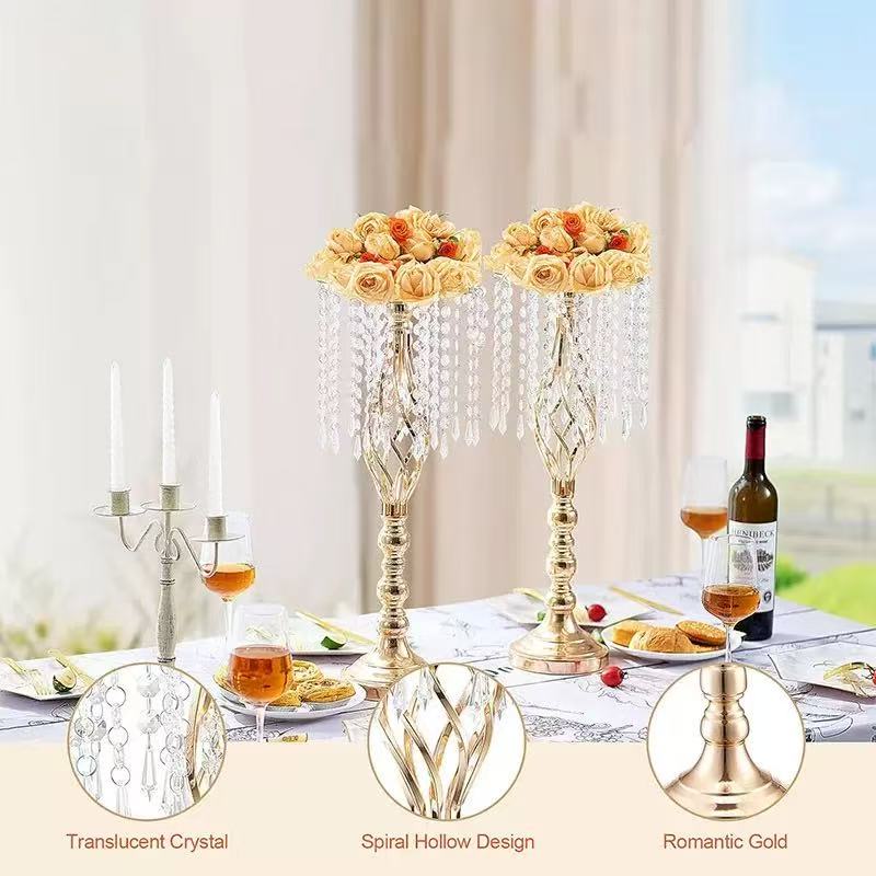 Set 4 suporturi decorative aurii cu cristale suspendate, design elegant pentru aranjamente florale, înălțimi 43 cm sau 58 cm (fără flori)