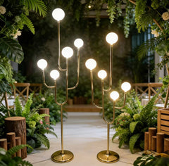 Lampadar Decorativ LED pentru Nuntă – Model Candelabru Modern pe Suport Auriu cu Globuri Luminoase, 1 Bucata