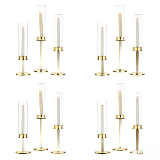 4  seturi Set 3 suporți de lumânări din sticlă transparentă , elegante și versatile .Designul simplu și rafinat le face perfecte pentru a crea o atmosferă caldă -