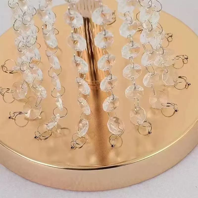 Set 4 suporturi decorative aurii cu cristale suspendate, pentru aranjamente florale elegante, înălțimi 60/80/100 cm (fără flori)