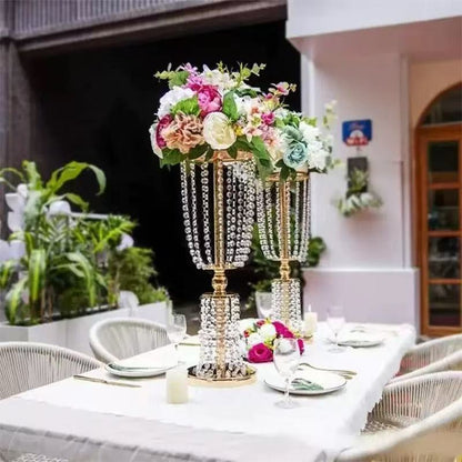 Set 4 suporturi decorative aurii cu cristale suspendate, pentru aranjamente florale elegante, înălțimi 60/80/100 cm (fără flori)