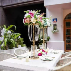 Set 4 suporturi decorative aurii cu cristale suspendate, pentru aranjamente florale elegante, înălțimi 60/80/100 cm (fără flori)