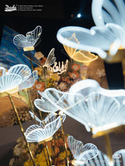 Lampadar Decorativ LED cu Fluturi Luminoși – 1,5 m / 1,2 m, Suport Auriu pentru Nuntă și Evenimente
