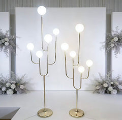 Lampadar Decorativ LED pentru Nuntă – Model Candelabru Modern pe Suport Auriu cu Globuri Luminoase, 1 Bucata