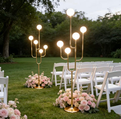 Lampadar Decorativ LED pentru Nuntă – Model Candelabru Modern pe Suport Auriu cu Globuri Luminoase, 1 Bucata