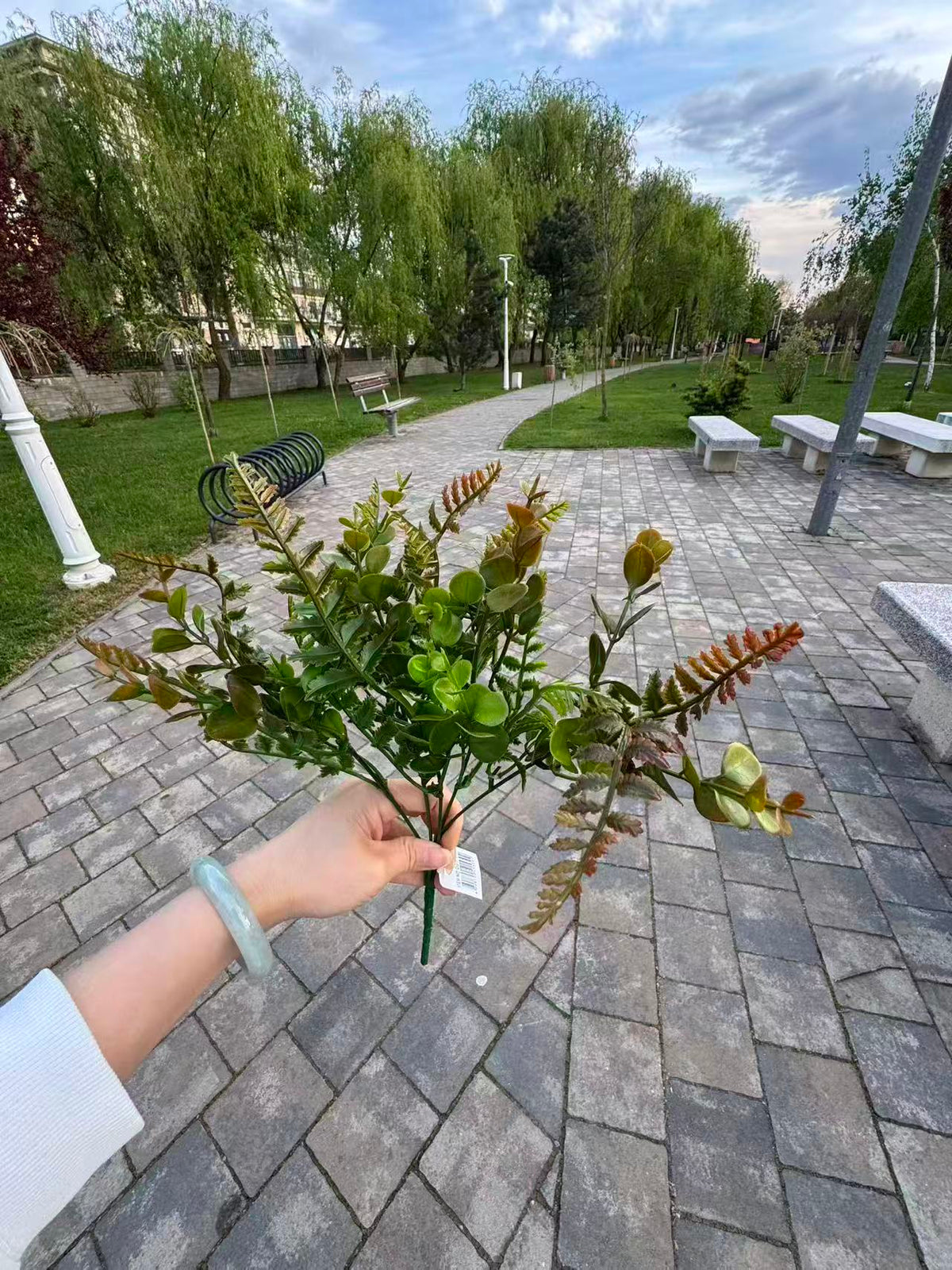 Buchet artificial mixt cu feriga si eucalipt, 35 cm, 3 culori, Ruyidecor