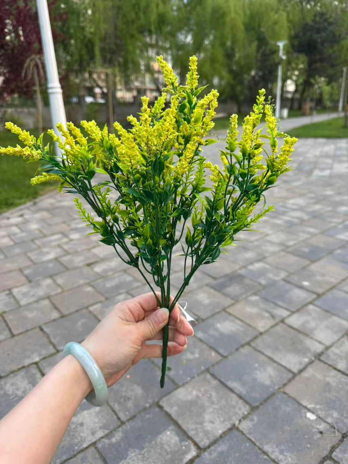Buchet artificial cu flori mici, 30 cm, albastru, galben sau mov, Ruyidecor