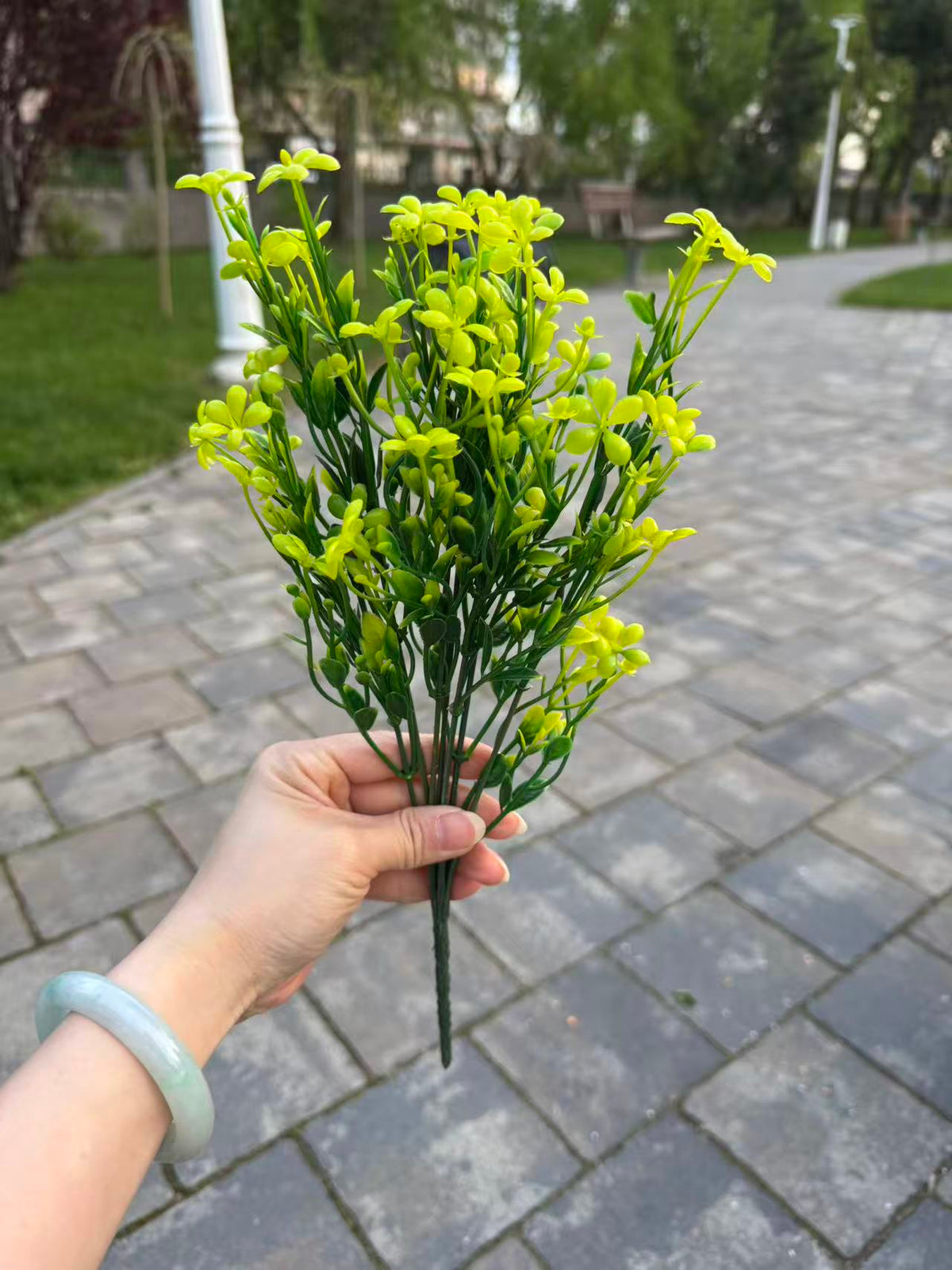 Buchet artificial decorativ cu flori mici, 35 cm, 3 culori, Ruyidecor