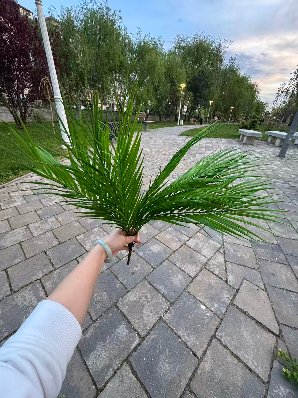 Buchet artificial cu frunze fine de palmier, 45 cm, Ruyidecor