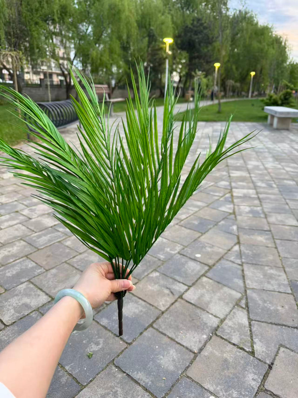 Buchet artificial cu frunze fine de palmier, 45 cm, Ruyidecor