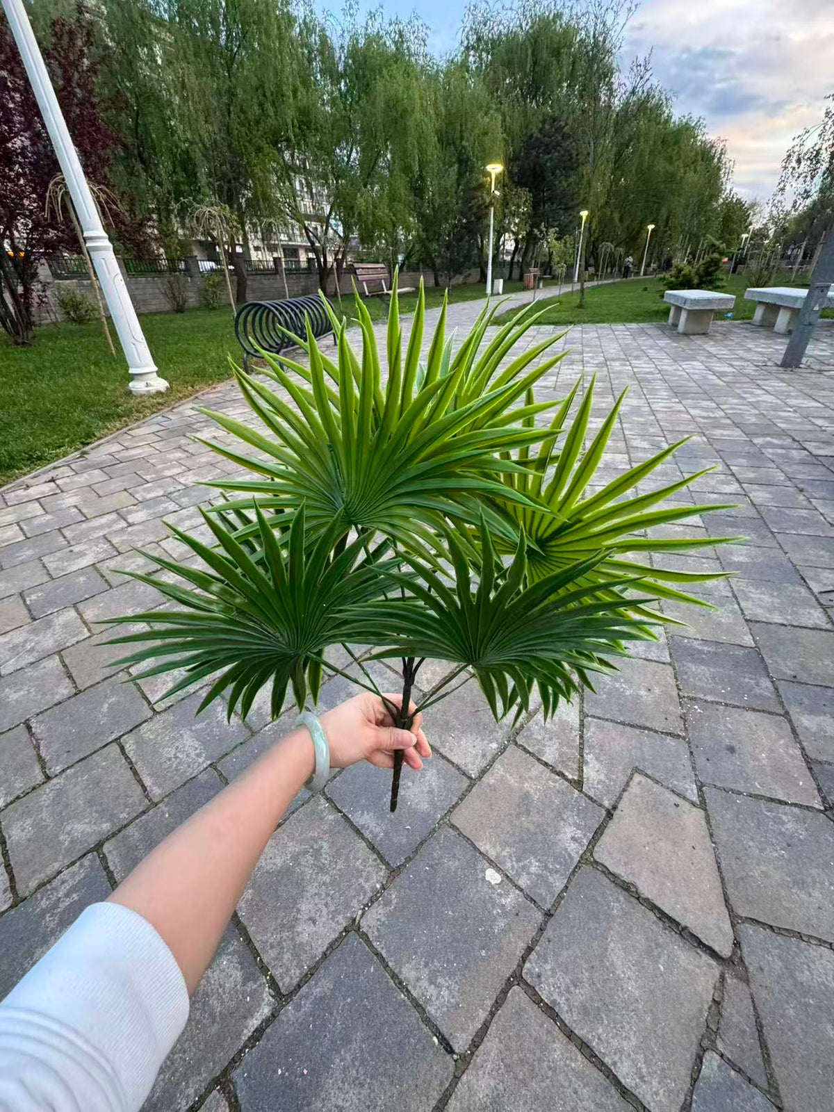 Buchet artificial cu frunze de palmier evantai, 45 cm, Ruyidecor