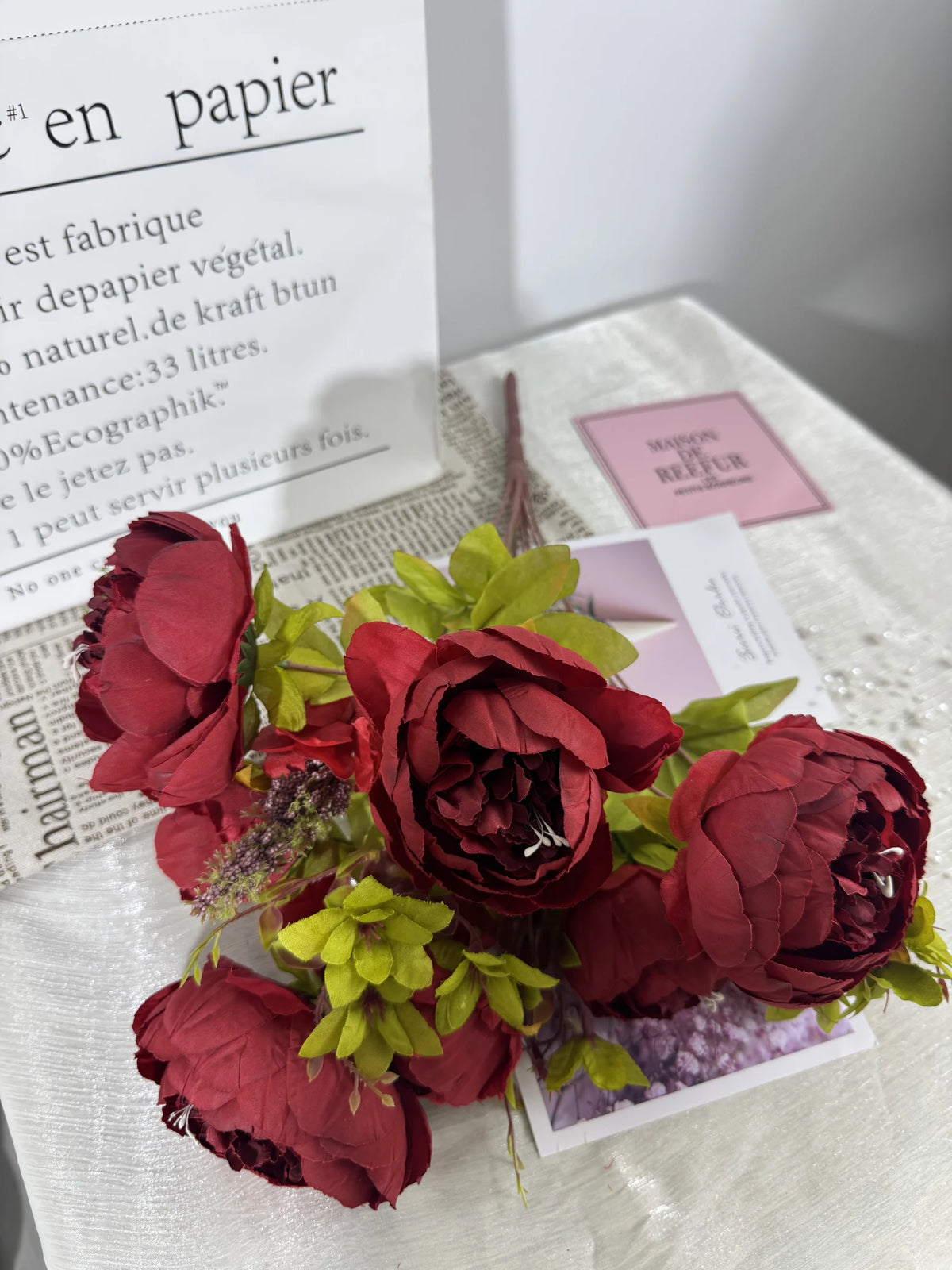 Buchet de bujori artificiali cu tije si frunze, 7 flori, 45 cm, bordo, Ruyidecor