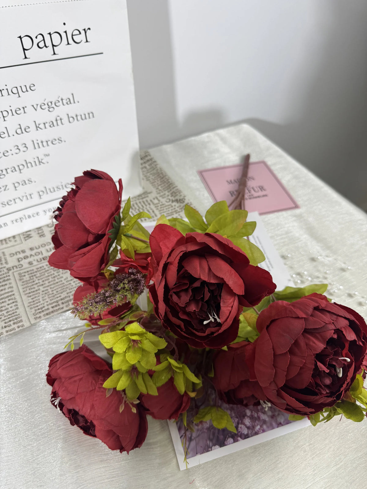 Buchet de bujori artificiali cu tije si frunze, 7 flori, 45 cm, bordo, Ruyidecor