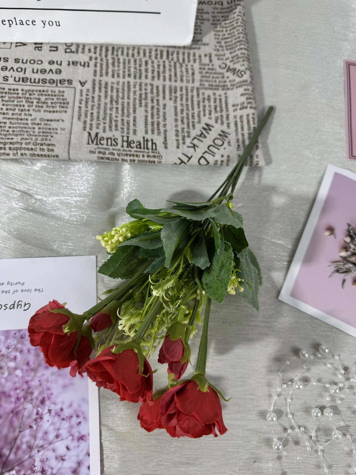 Buchet trandafiri artificiali cu verdeata, 35 cm, rosu, Ruyidecor