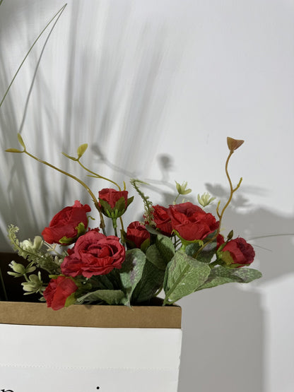 Buchet trandafiri artificiali cu verdeata, 35 cm, rosu, Ruyidecor