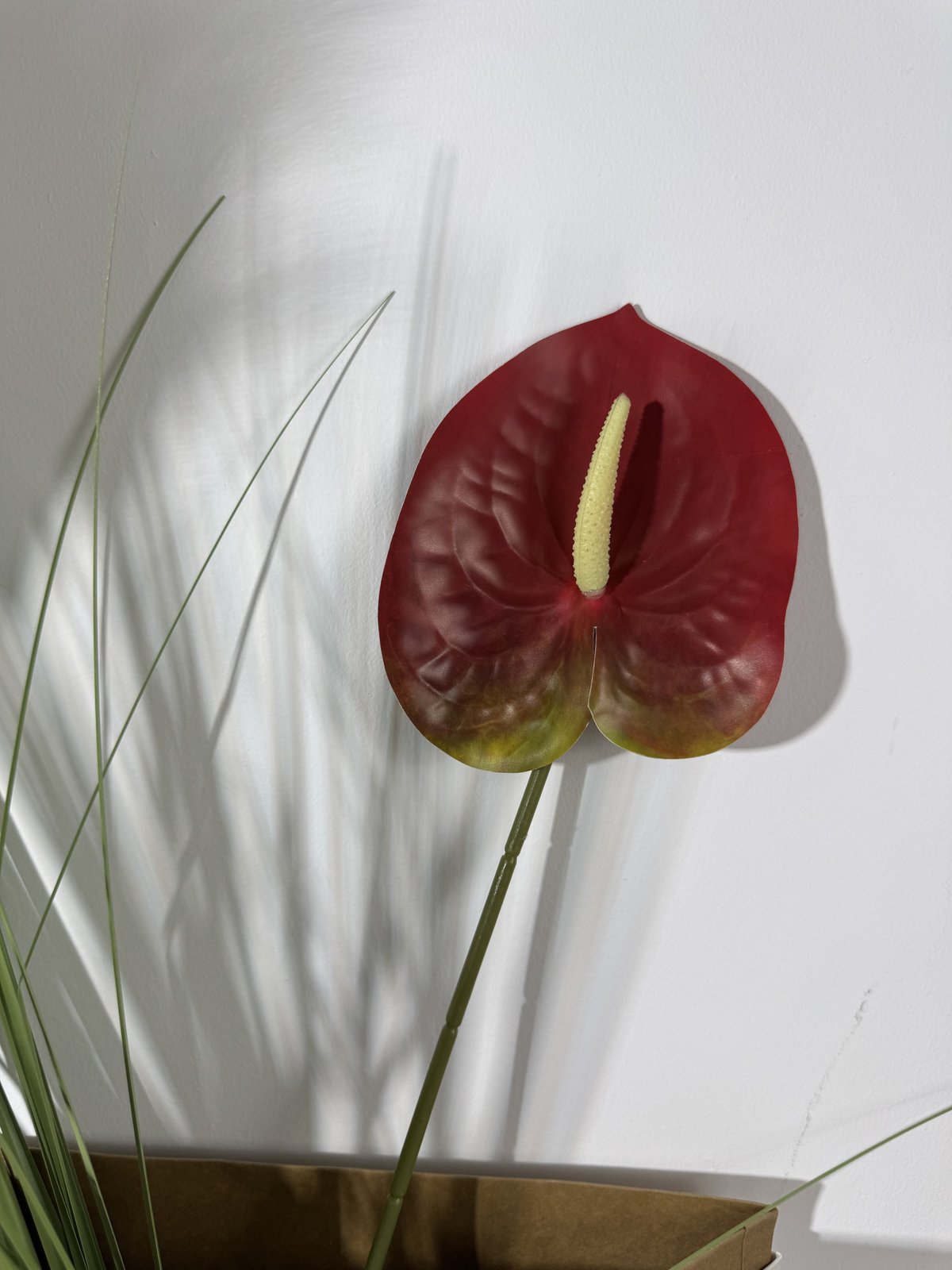 Floare anthurium artificiala cu tija, 65 cm, rosu, Ruyidecor
