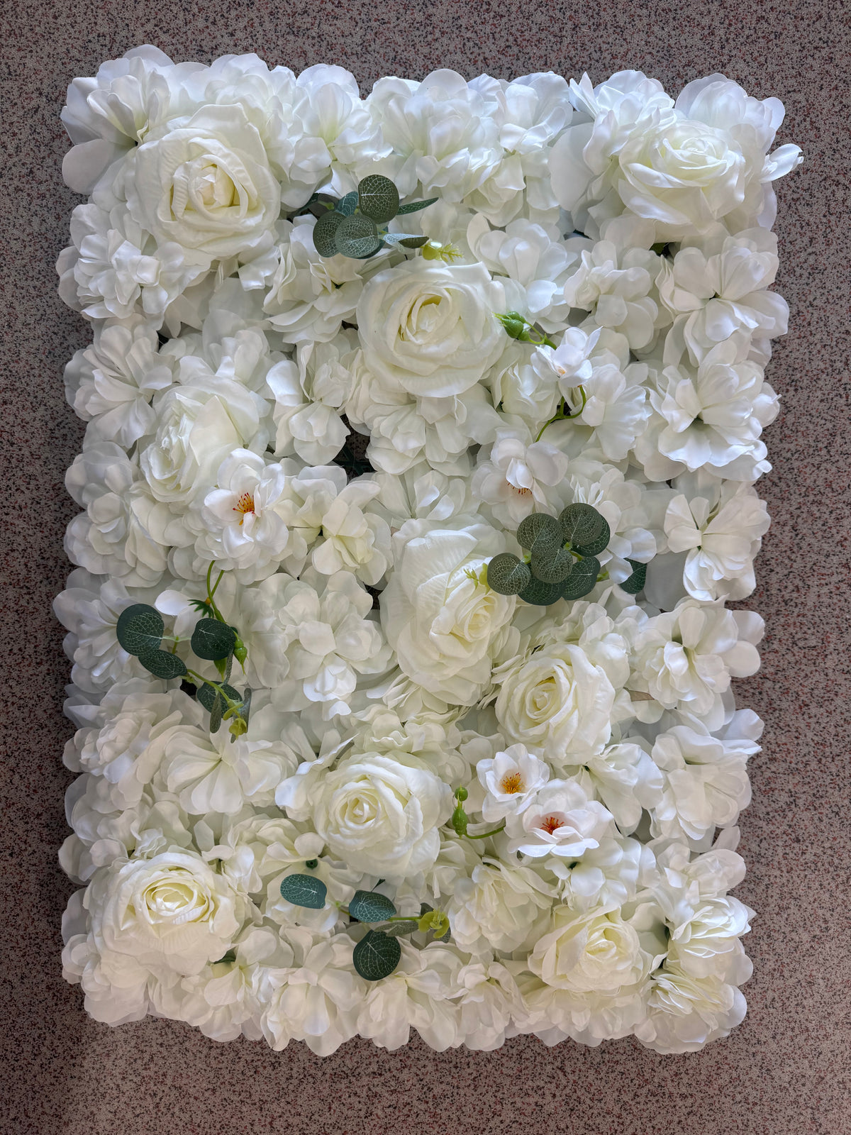 Panou floral artificial cu trandafiri si hortensii albe, 40 x 60 cm, Ruyidecor
