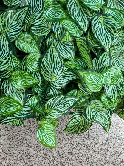 Panou verde artificial cu frunze dungate, 40 x 60 cm, Ruyidecor