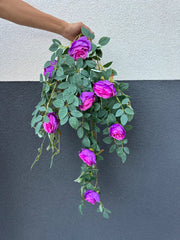 Plantă artificială curgătoare cu trandafiri și frunze decorative, 110 cm, diverse culori, Ruyidecor