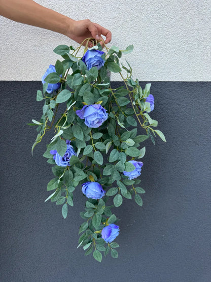 Plantă artificială curgătoare cu trandafiri și frunze decorative, 110 cm, diverse culori, Ruyidecor