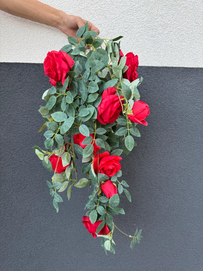 Plantă artificială curgătoare cu trandafiri și frunze decorative, 105 cm, Ruyidecor